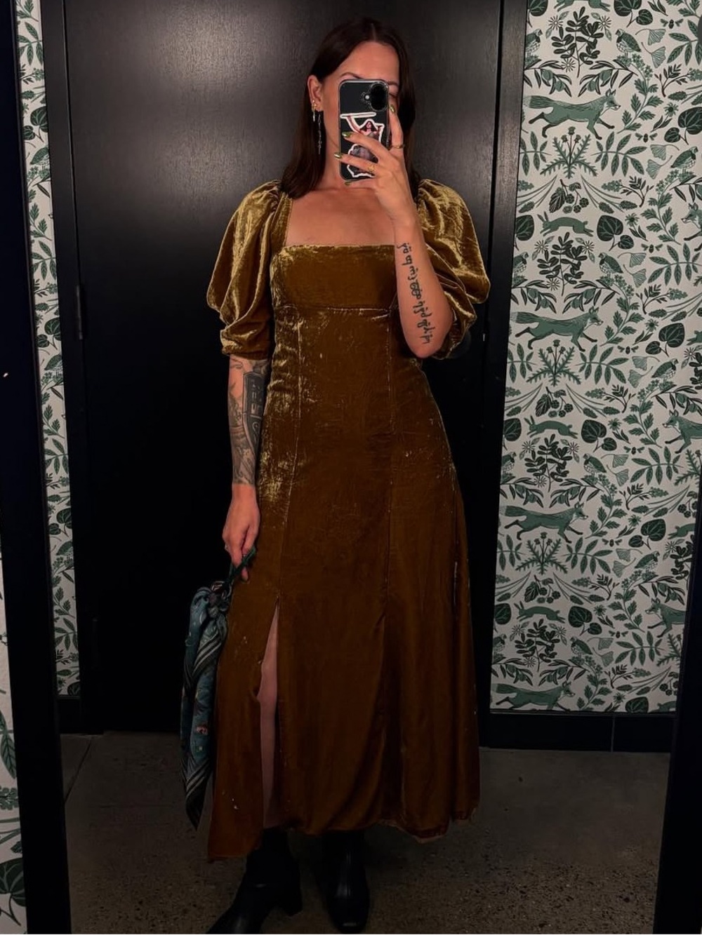Anthropologie Short-Sleeve Square-Neck Velvet Midi Dress - Picture 11 of 11